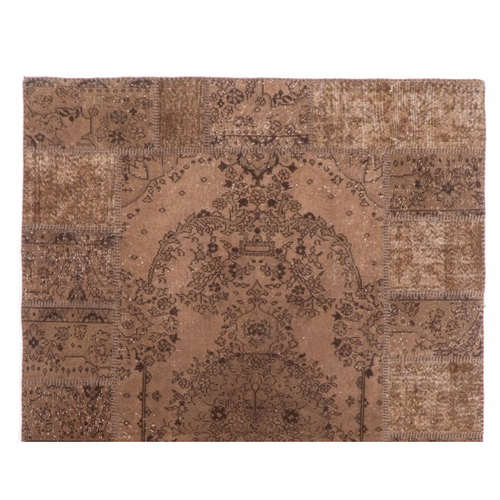 Vintage Hand-Knotted Central Anatolian Area Rug in Terracotta Color. 6 x 9.5 Ft (180 x 287 cm)
