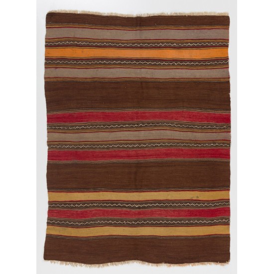 HandWoven Vintage Turkish Kilim Made of 100% Wool. 4.3 x 5.8 Ft (131 x 176 cm)