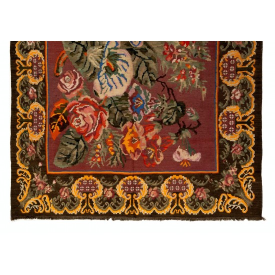 Bessarabian Vintage Hand-Woven Moldovian Wool Kilim, Unique Floral Pattern 50 years old Kilim Rug. 5.8 x 7.9 Ft (176 x 240 cm)