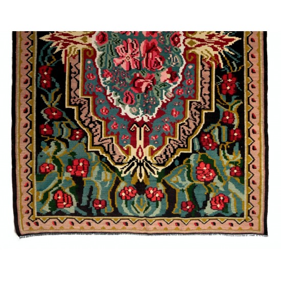 Bohomian Vintage Rose Kilim, Bessarabian Hand-Woven Area Kilim Rug Made of Wool. 6.6 x 10.5 Ft (200 x 318 cm)