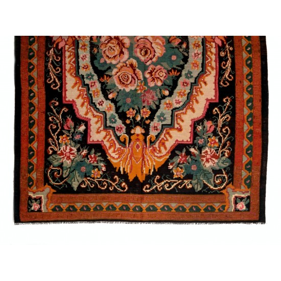 Bessarabian Hand-Woven Floral Pattern Moldovian Kilim, One-of-a-Kind 100% Sheep Wool Vintage Rug. 6.8 x 10.2 Ft (207 x 308 cm)