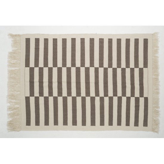 Natural Un-dyed Wool Kilim, Modern Flat-Weave Kilim Rug. Custom Options Available. 8 x 10.7 Ft (238 x 325 cm)