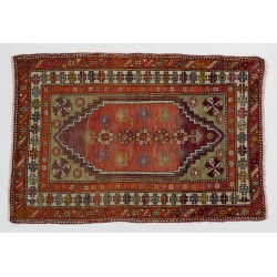 Small Hand-Knotted Vintage Turkish Accent Wool Rug. 3.4 x 4.9 Ft (102 x 148 cm)