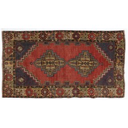 Traditional Handmade Turkish Village Rug, Geometric Medallion Design Carpet. 3.5 x 5.7 Ft (105 x 173 cm)
