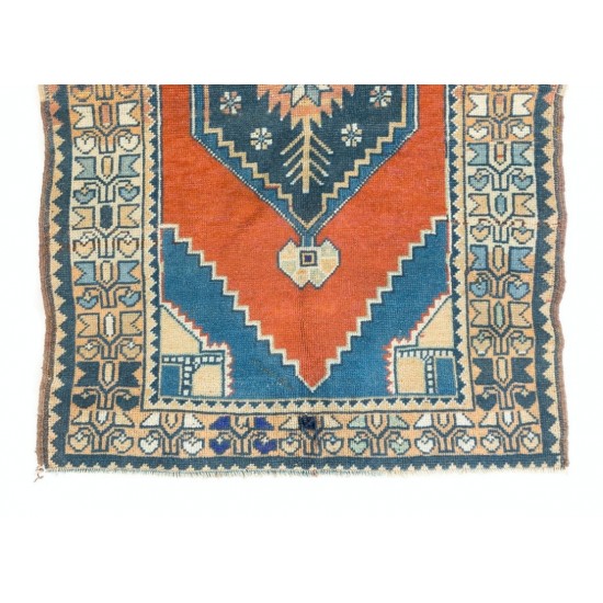 Vintage Geometric Medallion Design Handmade Turkish Konya Accent Rug. 3.6 x 5.4 Ft (107 x 162 cm)