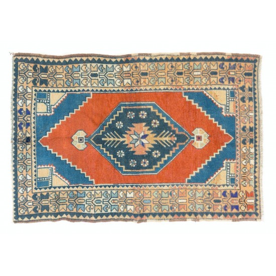 Vintage Geometric Medallion Design Handmade Turkish Konya Accent Rug. 3.6 x 5.4 Ft (107 x 162 cm)