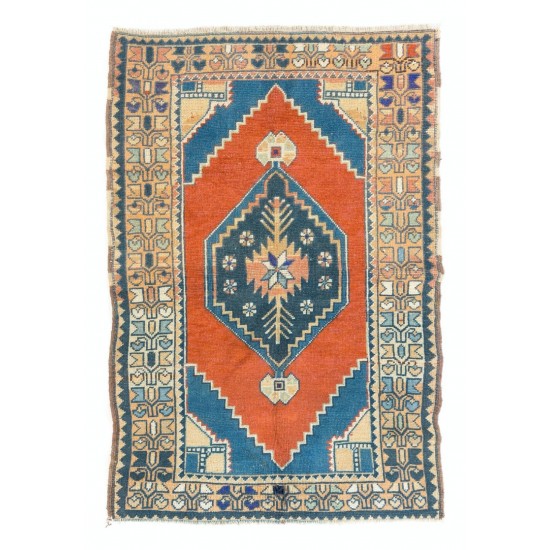 Vintage Geometric Medallion Design Handmade Turkish Konya Accent Rug. 3.6 x 5.4 Ft (107 x 162 cm)