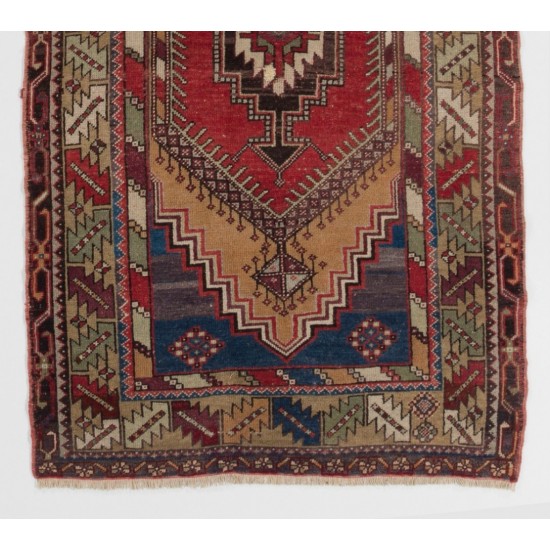 Beautiful Vintage Handmade Tribal Wool Rug. 3.6 x 6.5 Ft (108 x 198 cm)