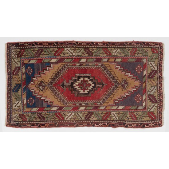 Beautiful Vintage Handmade Tribal Wool Rug. 3.6 x 6.5 Ft (108 x 198 cm)