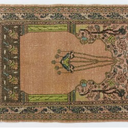 Handmade Vintage Anatolian Prayer Rug depicting a Chandelier, Couple of Columns and Flowers. 3.6 x 5.2 Ft (109 x 156 cm)