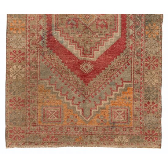 Vintage Geometric Medallion Design Handmade Turkish Accent Rug. 3.7 x 5.9 Ft (110 x 177 cm)