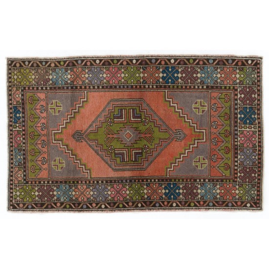 Vintage Oriental Rug, Authentic Handmade Small Rug. 3.7 x 6 Ft (110 x 180 cm)
