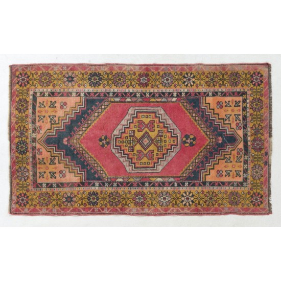 Tribal Style Turkish Rug, Handmade Vintage Carpet, All Wool. 3.9 x 6.8 Ft (118 x 205 cm)