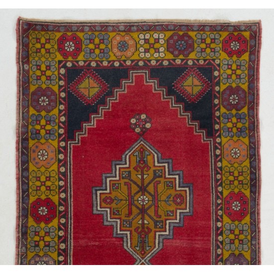 Traditional Handmade Turkish Rug, Mid-Century Oriental Wool Carpet. 4 x 7.7 Ft (120 x 234 cm)
