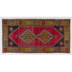 Traditional Handmade Turkish Rug, Mid-Century Oriental Wool Carpet. 4 x 7.7 Ft (120 x 234 cm)