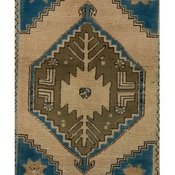 Small Hand-Knotted Vintage Turkish Accent Wool Rug. 4 x 6 Ft (124 x 180 cm)