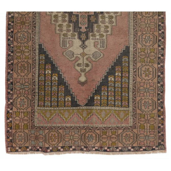 Traditional Oriental Wool Rug from 1960's, Hand-Knotted Turkish Village Carpet. 4.5 x 7.4 Ft (135 x 224 cm)