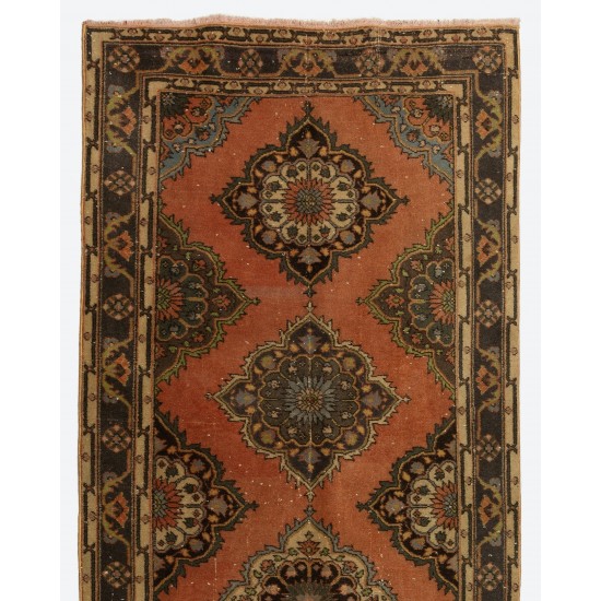Vintage Turkish Runner Rug, Traditional Handmade Hallway Runner. 4.5 x 11.7 Ft (135 x 355 cm)