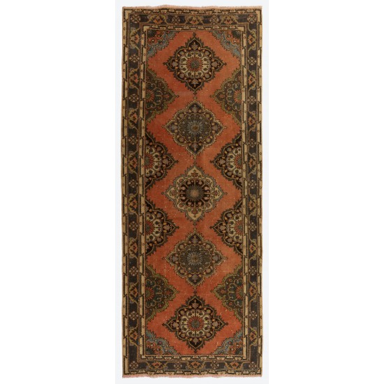 Vintage Turkish Runner Rug, Traditional Handmade Hallway Runner. 4.5 x 11.7 Ft (135 x 355 cm)
