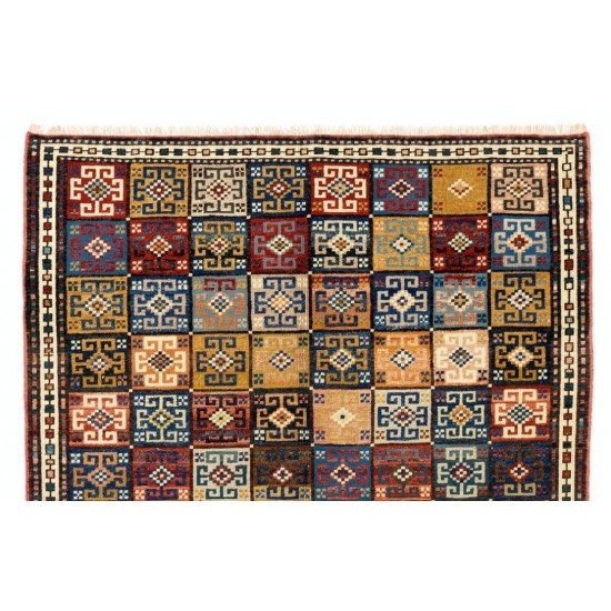 Gorgeous Turkish Dowry Rug with All Natural Dyes. 4.6 x 5.9 Ft (140 x 177 cm)