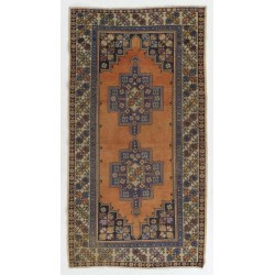 One-of-a-Kind 1960s Handmade Turkish Oriental Rug, 100% Wool. 4.6 x 8.5 Ft (140 x 258 cm)