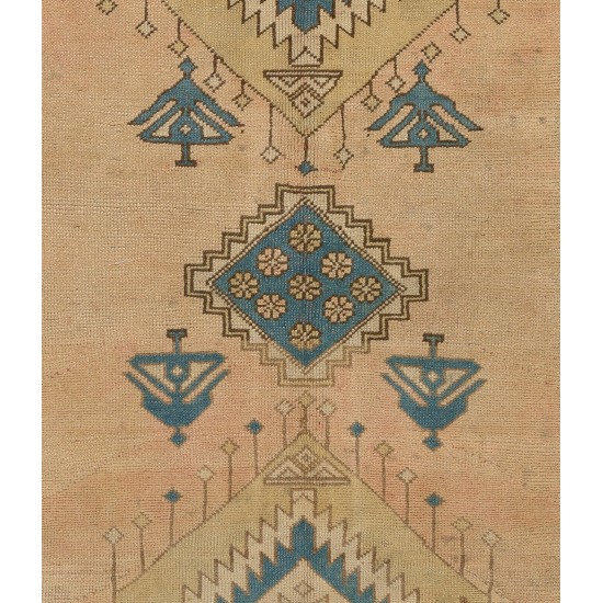 Geometric Patterned Handmade 1960s Central Anatolian Area Rug, 100% Wool. 4.7 x 8 Ft (143 x 245 cm)