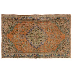 Room Size Handmade Vintage Central Anatolian Rug, 100% Wool.. 5.8 x 9.2 Ft (175 x 280 cm)
