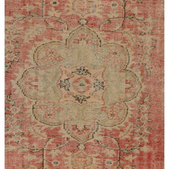 Handmade Vintage Central Anatolian Rug for Living Room Decor. 5.9 x 9.6 Ft (177 x 290 cm)