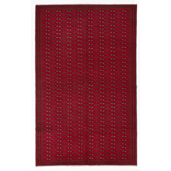 Fine Turkoman Rug in Red Color, 100% Wool. 6 x 9.6 Ft (184 x 290 cm)