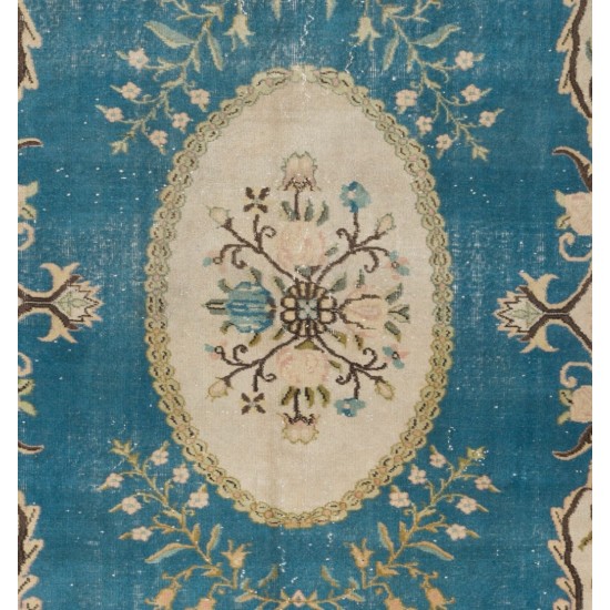 Large Vintage Handmade Turkish Wool Area Rug with European Design. 7 x 9.6 Ft (216 x 290 cm)
