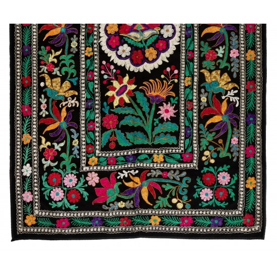 Silk Hand Embroidered Bed Cover, Vintage Suzani Wall Hanging from Uzbekistan. 4.3 x 7.3 Ft (130 x 220 cm)