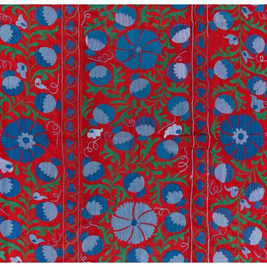 Silk Hand Embroidered Bed Cover, Vintage Suzani Wall Hanging from Uzbekistan. 4.5 x 7 Ft (135 x 212 cm)