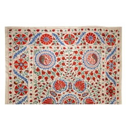 New Silk Embroidery Suzani Textille. Traditional Handmade Uzbek Bed Cover. 8 x 10.3 Ft (242 x 312 cm)
