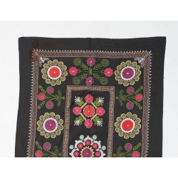 Silk Hand Embroidered Bed Cover, Vintage Suzani Wall Hanging from Uzbekistan. 4 x 6.3 Ft (120 x 190 cm)