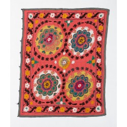 Silk Hand Embroidered Bed Cover, Vintage Suzani Wall Hanging from Uzbekistan. 4.5 x 5.7 Ft (135 x 171 cm)