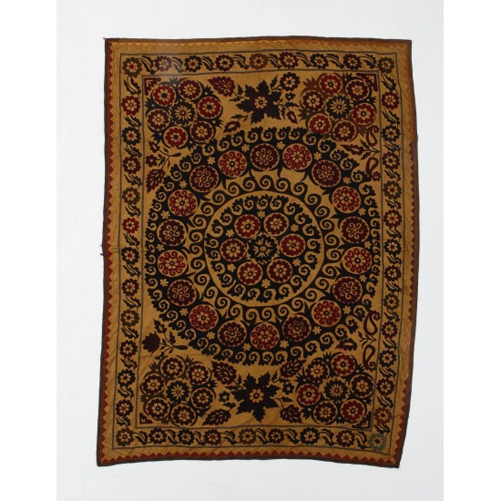 Silk Hand Embroidered Bed Cover, Vintage Suzani Wall Hanging from Uzbekistan. 4.5 x 6 Ft (136 x 185 cm)