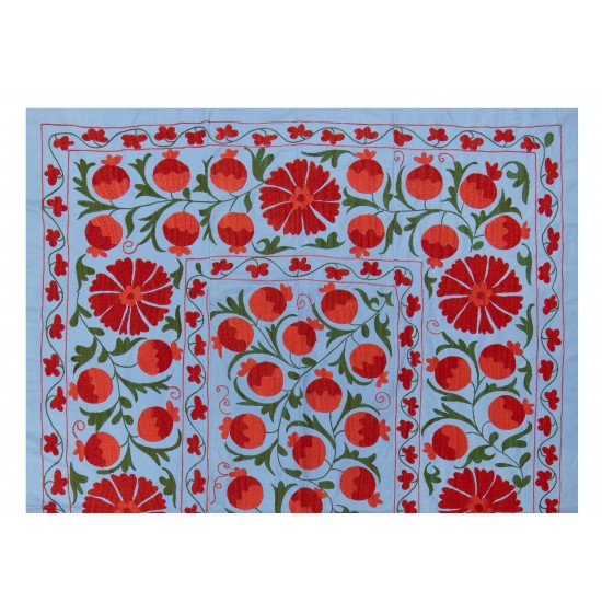 Silk Hand Embroidered Bed Cover, Vintage Suzani Wall Hanging from Uzbekistan. 4.6 x 6.6 Ft (140 x 200 cm)