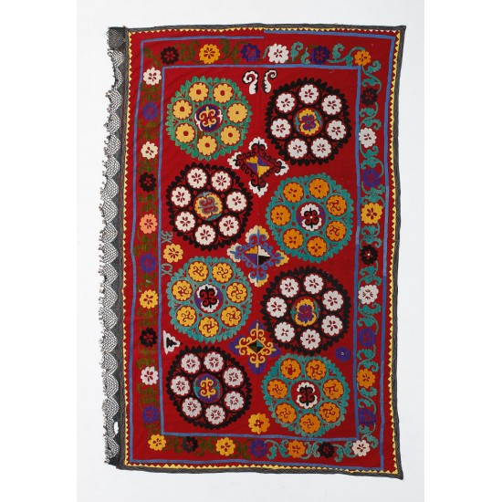 Silk Hand Embroidered Bed Cover, Vintage Suzani Wall Hanging from Uzbekistan. 4.7 x 7.7 Ft (142 x 233 cm)