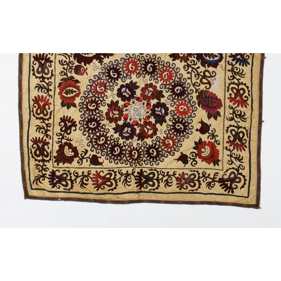 Silk Hand Embroidered Bed Cover, Vintage Suzani Wall Hanging from Uzbekistan. 5 x 6 Ft (155 x 185 cm)