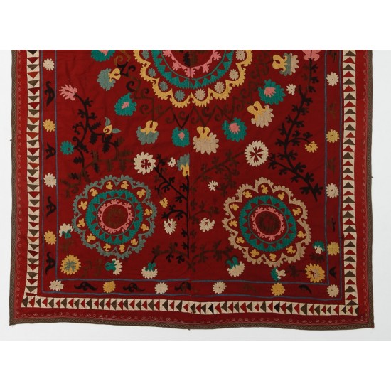 Silk Hand Embroidered Bed Cover, Vintage Suzani Wall Hanging from Uzbekistan. 5.5 x 8.3 Ft (167 x 252 cm)