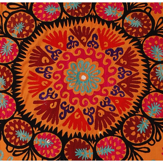 Silk Hand Embroidered Bed Cover, Vintage Suzani Wall Hanging from Uzbekistan. 5.8 x 9.4 Ft (175 x 285 cm)