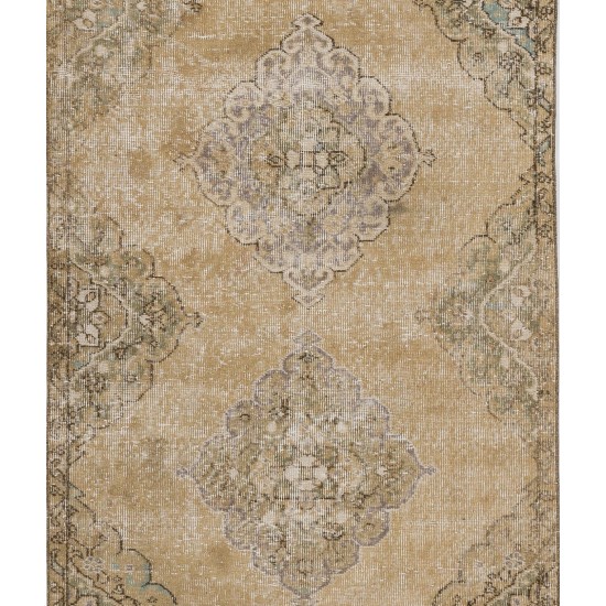 Vintage Hand-Knotted Central Anatolian Runner Rug for Hallway Decor. 3.5 x 11.4 Ft (106 x 345 cm)