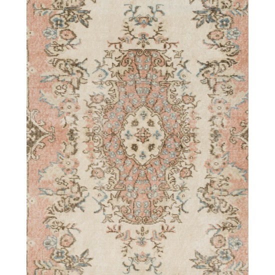 Floral Medallion Design Carpet, Vintage Handmade Turkish Oushak Rug, circa 1960. 3.8 x 7 Ft (113 x 212 cm)