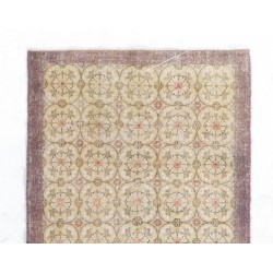 Mid-20th-Century Turkish Oushak Rug in Beige and Pink Colors. Floral Patterned Carpet. 3.9 x 6.7 Ft (118 x 203 cm)