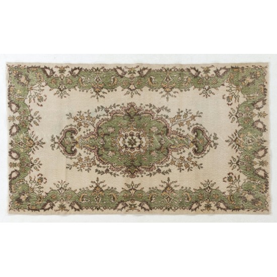 Vintage Handmade Turkish Oushak Wool Rug with Medallion Design. 4 x 6.9 Ft (120 x 208 cm)