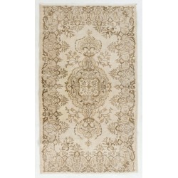 Handmade Vintage Rug, Floral Design Central Anatolian Carpet. 4 x 6.9 Ft (120 x 210 cm)
