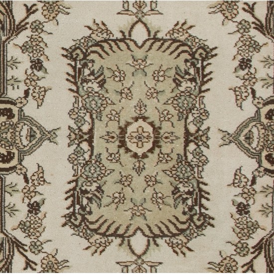 Hand-Knotted Vintage Turkish Rug, Home Decor Carpet. 4 x 7 Ft (120 x 213 cm)