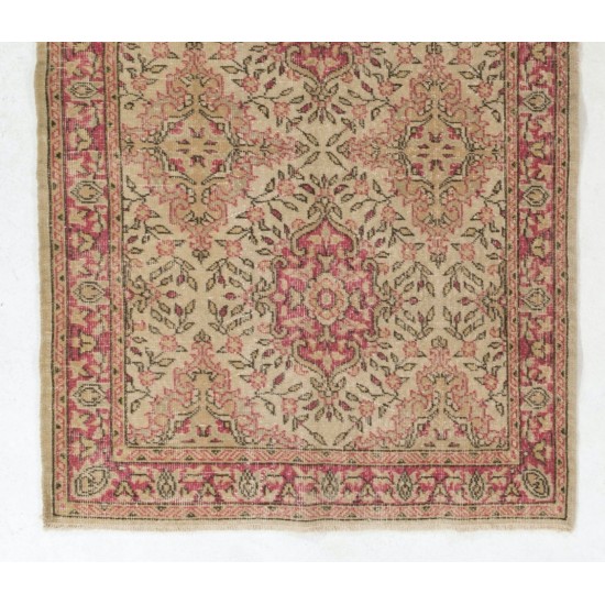 Fine Hand-Knotted Vintage Turkish Rug, Home Decor Carpet. 4 x 7 Ft (120 x 216 cm)