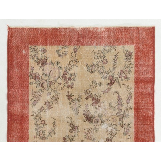 Handmade Vintage Accent Rug, Floral Design Central Anatolian Carpet. 4.6 x 7.5 Ft (140 x 227 cm)