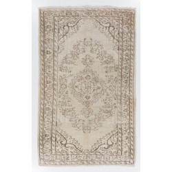 Home Decor Vintage Carpet, Hand-Knotted Turkish Wool Rug. 5.3 x 8.4 Ft (160 x 256 cm)
